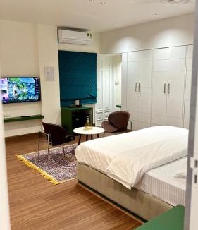 Pulikeshi Nagar Apartment | Raidan Suites