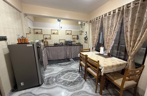 Darjeeling House | Raiville Homestay in cool Darjeeling for your getaway