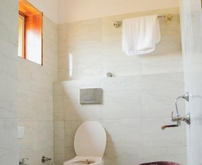 Aonla Hotel | Raj Garden and Hotel