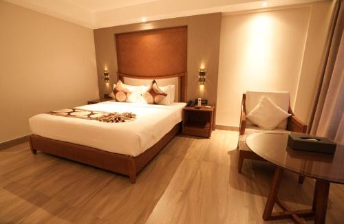 Kanjirappally Hotel | Raj Regent Manarcadu
