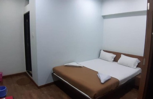 Kolhapur Hotel | Rajhuns Deluxe Lodging