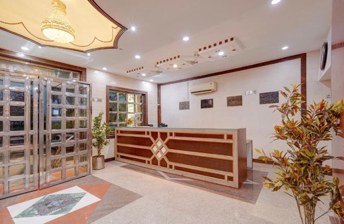 Taj Ganj Hotel | Rajmora Marit Hotel