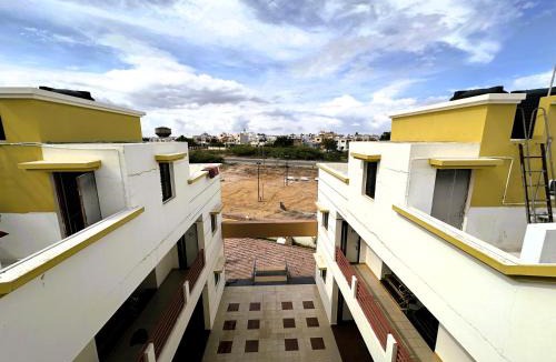 Bhuj Hotel | Ranjan Vadi