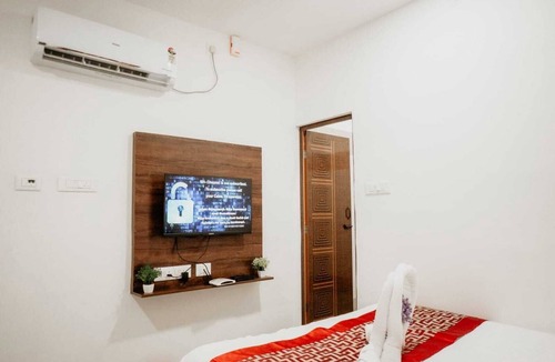Perundurai Hotel | RD Hotel Head Office