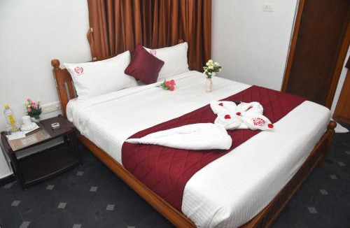 Perundurai Hotel | RD Hotel-Near Anna Statue