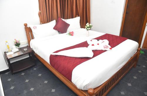 Perundurai Hotel | RD Hotel-Near Anna Statue