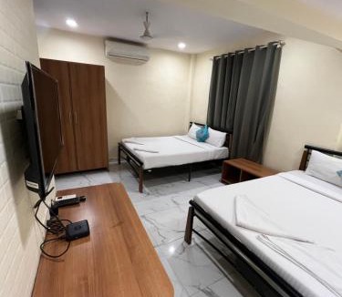 Powai Hostel | Red House Hostels - POWAI HOSTELS GROUPS