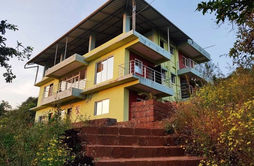 Medha Hotel | Red Soil Strawberry Farm villa