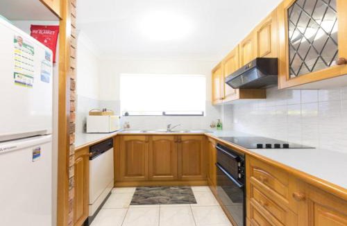 Forster Apartment | Renas Court 8