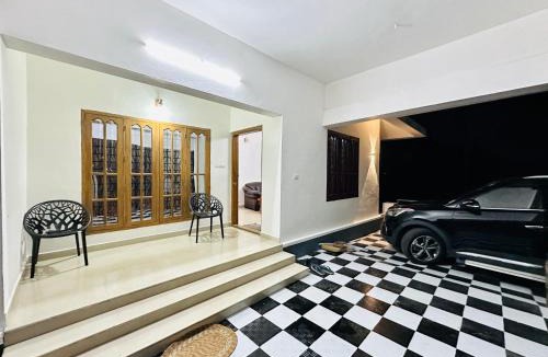 Tiruvalla Apartment | Richard's Affordable Homestay -4BHK