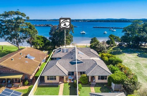 Iluka House | River Luxury