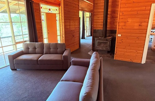 Mildura and Murray Outback House | Riverside Ranch