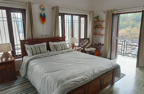 Dharamshala House | Riversong