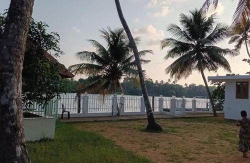 Puthenvelikara Villa | RiverSoul Pool Villa