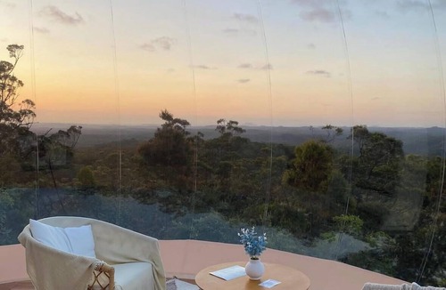 Bucketty RV Rental | Romantic Stargazing Dome +Hot Tub ‘Beyond Bubbles’