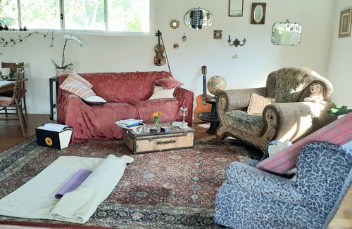 Mullumbimby House | Room with own bathroom in Mullumbimby near Byron Bay