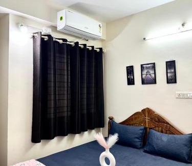 BTM Layout Apartment | Roomzzy homestay near koramangala and BTM Layout