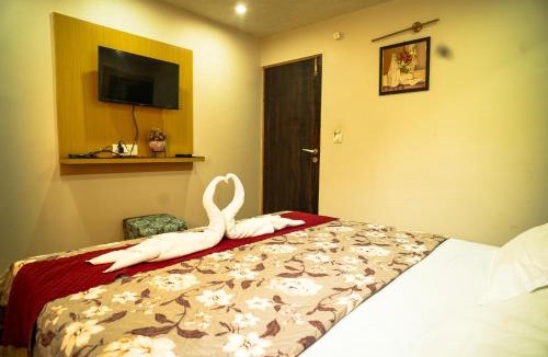 Bullawala Hotel | Rose Manor suites