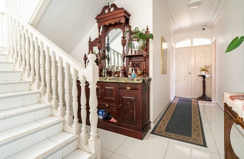 Rosebery House | Rosebery Master Room Close to City and Airport