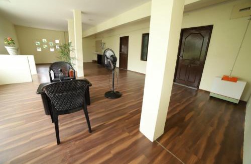 Tirupati Villa | Royal Home Stay deluxe Room