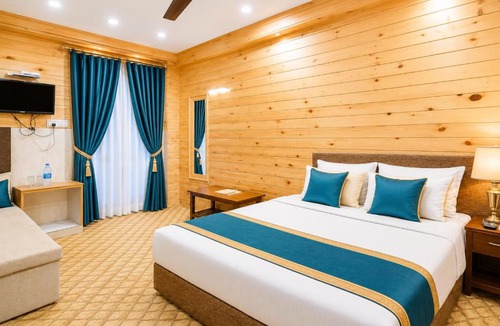 Nainital Hotel | Royal Lakefront Hotel PRIME LOCATION NAINITAL HOTEL # NEW VINAYAK LAKE VIEW MALL ROAD With #Free Wifi #Balcony #Room Service #Luxury And Spacious Room - A Top Rated Hotel