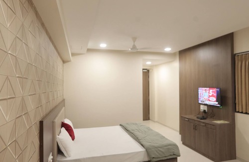 Olpad Hotel | Royal Palace Hotel Surat Velanja