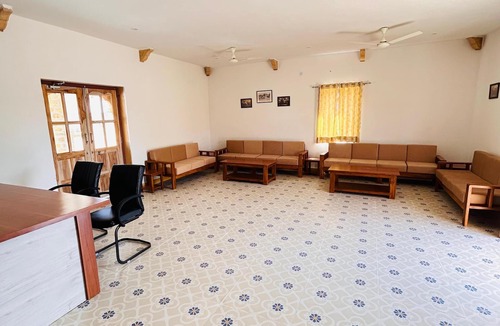 Kanoi Hotel | Royal Pavilion Camps