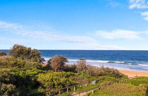 Narrabeen Apartment | Royal Surf - Beach Front Paradise