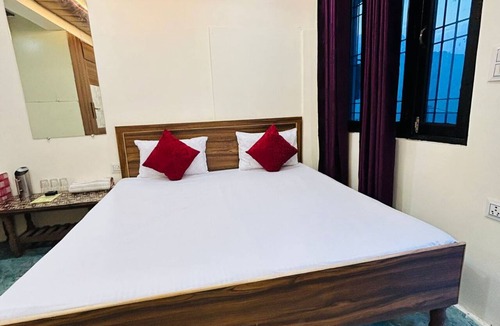 Gobind Dham Hotel | Rudra Home Stay