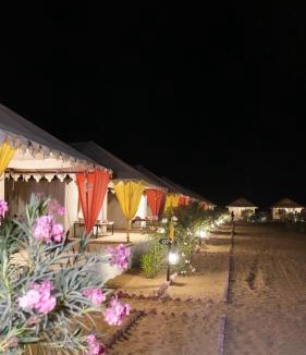Kanoi Resort | Rumis Desert Camp