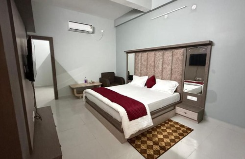 Bhabua Hotel | S&J Hotel & Banquet