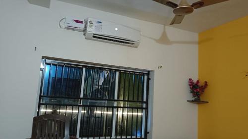 Hireguthi House | S R A Holiday homes