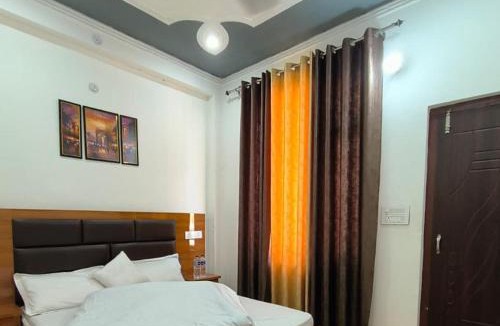Rajgarhi Hotel | S R Hotel
