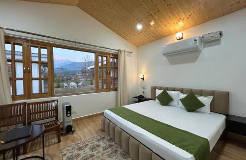 Suja Hotel | Saanjh Cottages - Hotel in Bir Billing