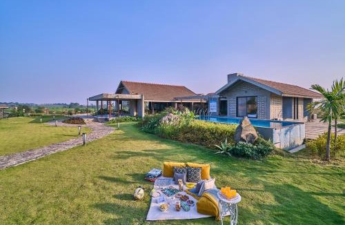 Dindori Villa | SaffronStays Ashfield - 5BHK Eco-Farmhouse with Pools, Jacuzzi, Lawn & Games Room