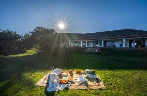 Bajarwadi Villa | SaffronStays Gold Mist