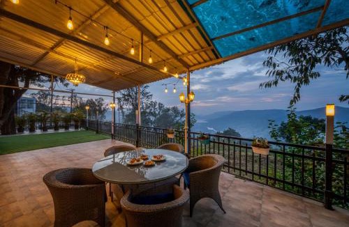 Kavathe Mahankal Villa | SaffronStays The Blue Door