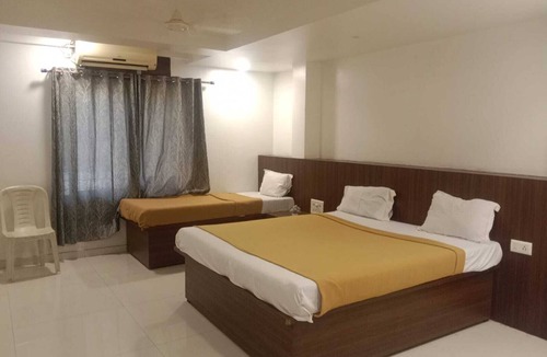 Shirdi Hotel | Sai Gangotri Hotel