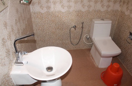 Kumily Hotel | Salaams Raama Heritage Eco Village