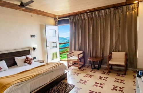 Lansdowne Hotel | Salberry Hotel