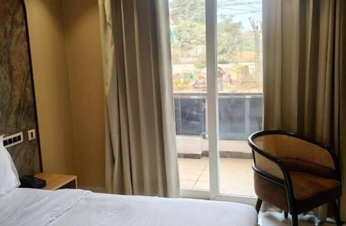 Faridabad Hotel | Saltstayz Premier - Sector 28 Faridabad