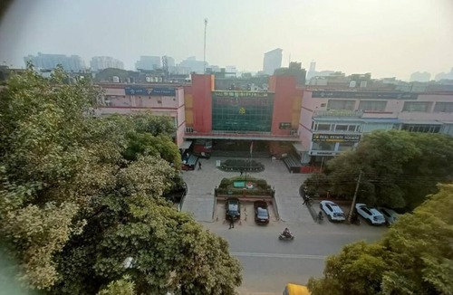 Faridabad Hotel | Saltstayz Premier - Sector 28 Faridabad