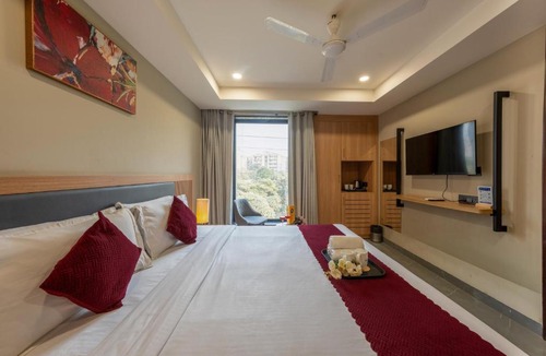 Gurugram Hotel | Saltstayz Select - Golf Course Road & Sector 57