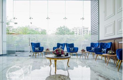 Gurugram Hotel | Saltstayz Select - Golf Course Road & Sector 57