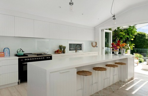 Newport House | SALTY DAZE by Palm Beach Holiday Rentals