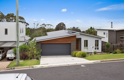 Pambula Beach House | Sapphire Shores - Stunning coastal home -5+ nights