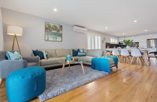 Pambula Beach House | Sapphire Shores - Stunning coastal home -5+ nights