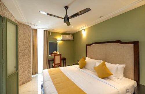 Kochi Hotel | Saravana Grand Suites - A Unit of Saravana Bhavan Veg Tables Kochi