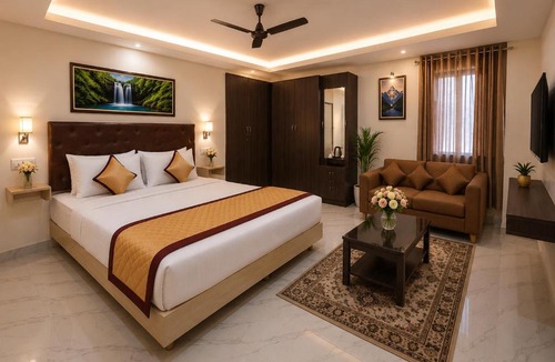 Periyakulam Hotel | Saravana Residency