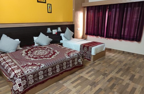 Naugarh Hotel | Satkar palace hotel